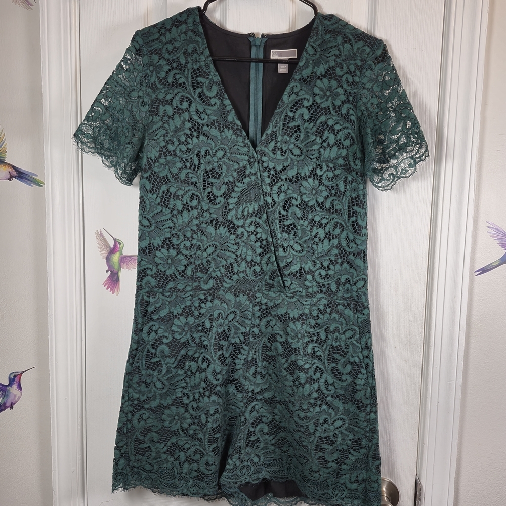 Chelsea 28 Forest Emerald Green Lace V-Neck Romper Jumpsuit 6 Cocktail Wedding